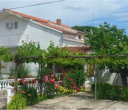 Apartman Studio - Sime 3 Sukošan Exterior foto